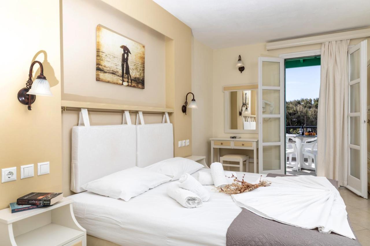 Villa Harmony Agia Anna  外观 照片
